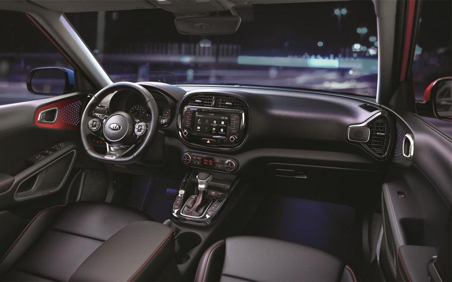 Торпедо Kia Soul GT-Line Style 2020 года  (фото 3 из 3)